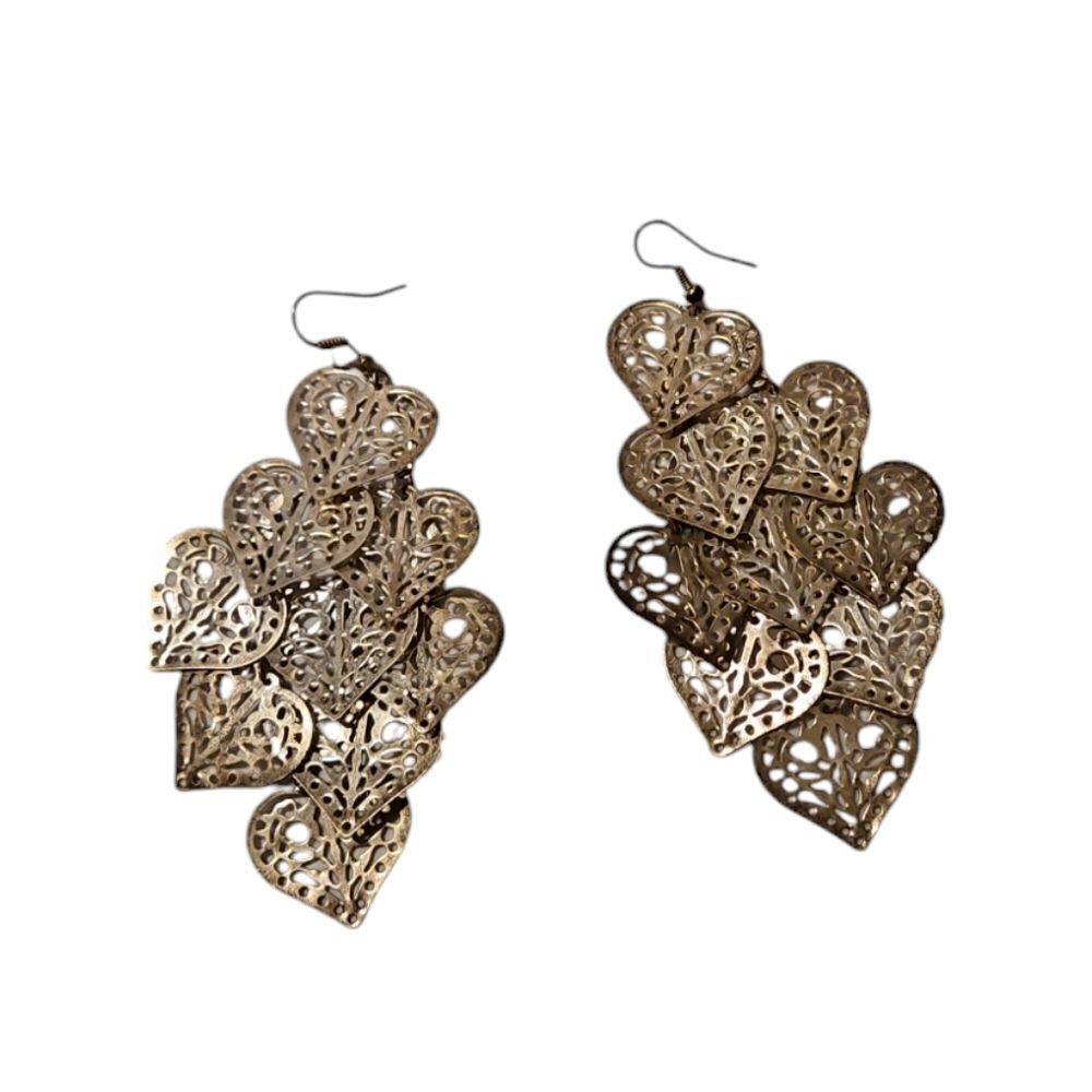 Costume Jewelery Earrings  see measurements
